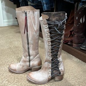 Freebird Chapelle size 8 Tan Multi - worn twice